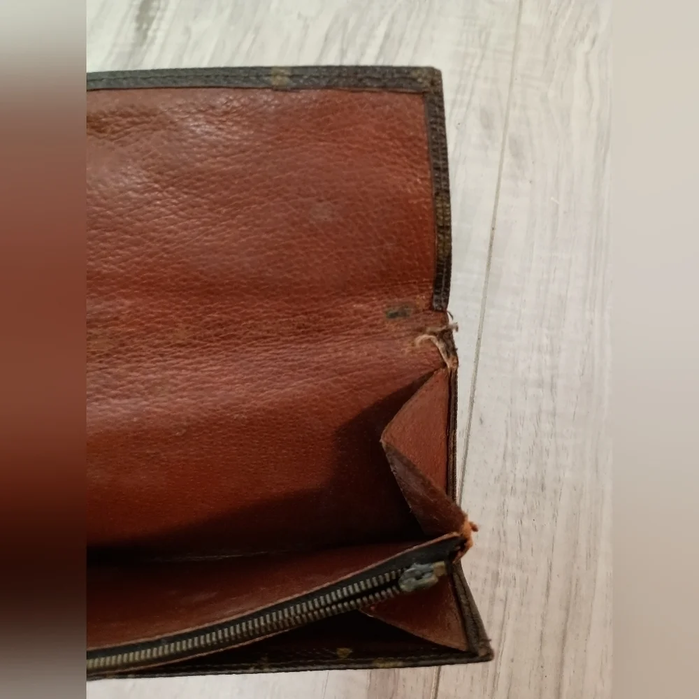 AuthLOUIS VUITTON Vintage Monogram Porte Billet Wallet